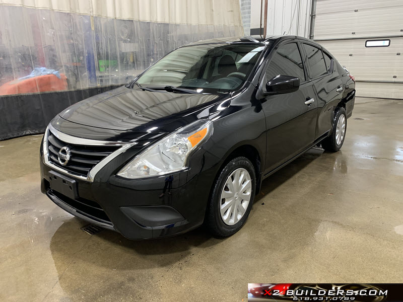 2016 Nissan Versa SV